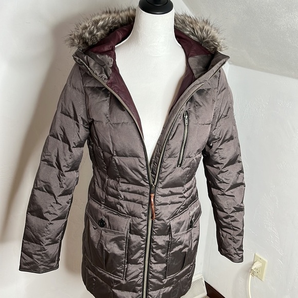 Eddie Bauer Bronze 3/4 length Down Filled Winter Coat with faux fur trim PS - Picture 1 of 11